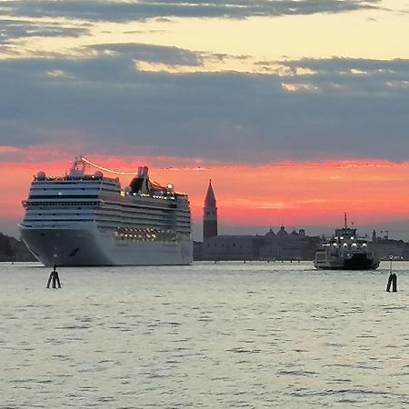 Via Cipro 16 Daire Venedik-Lido Dış mekan fotoğraf