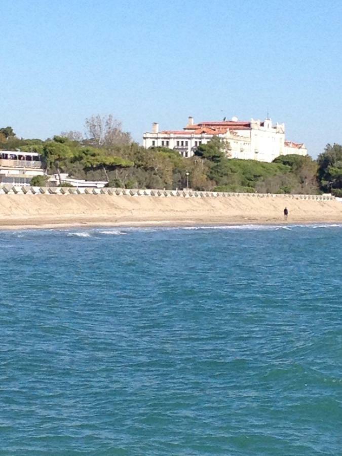 Via Cipro 16 Daire Venedik-Lido Dış mekan fotoğraf